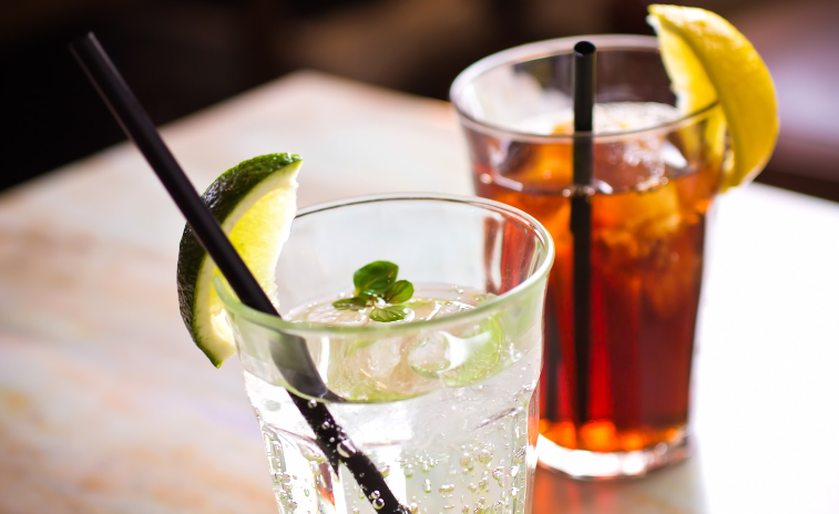 インスタ映えのフルーツインティー リプトンティースタンドを北海道から自慢しよう