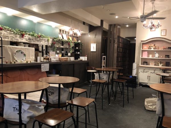 なないろパンケーキ店内