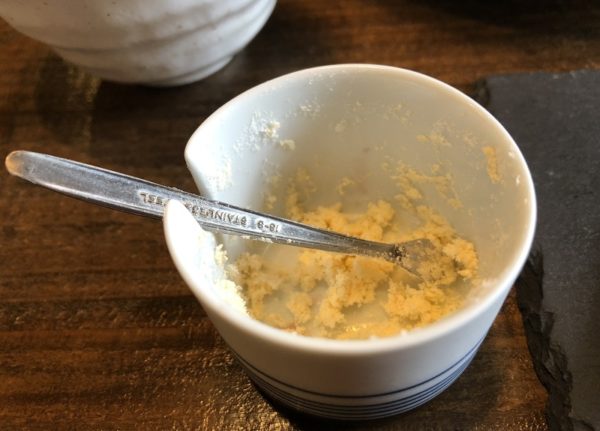 果皮と餡ラー油粉末