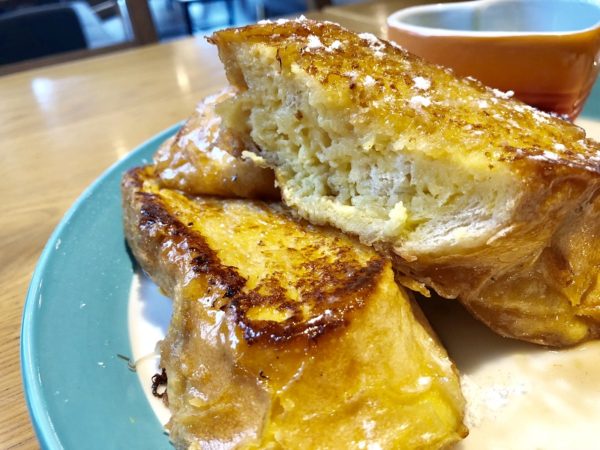ノイモンドオーガニックカフェ・フレンチトースト断面